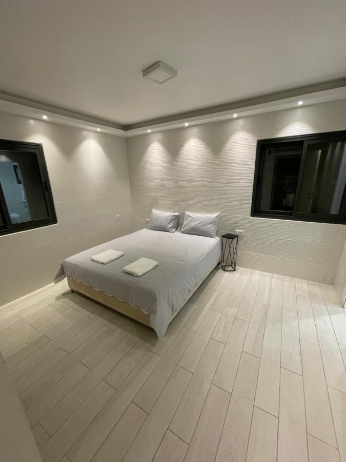 White-design Villa