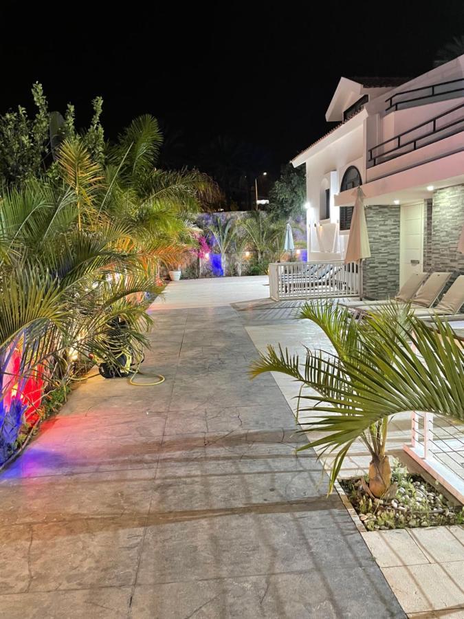 White-design Villa Eilat