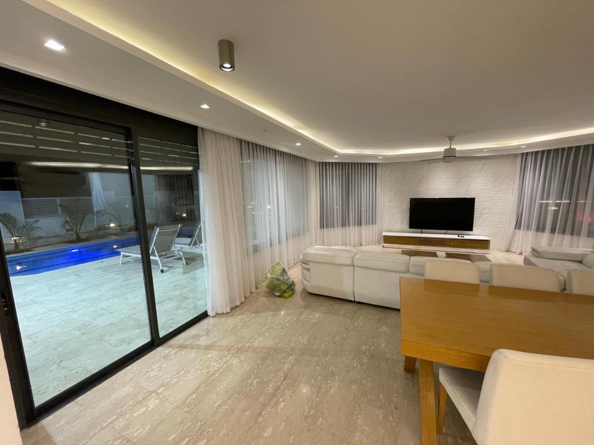 White-design