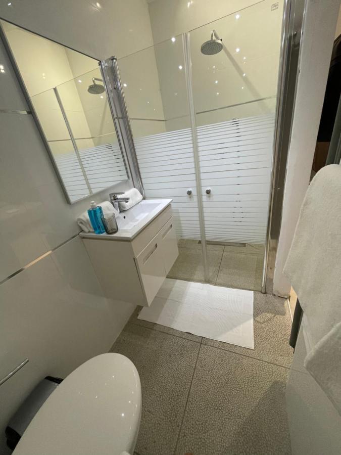White-design Villa *